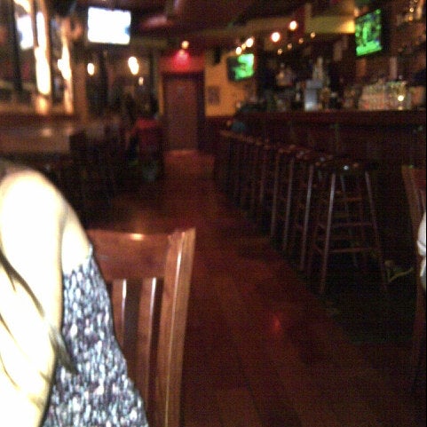 8/14/2012 tarihinde Stephanie M.ziyaretçi tarafından O&#39;Briens Irish Pub'de çekilen fotoğraf