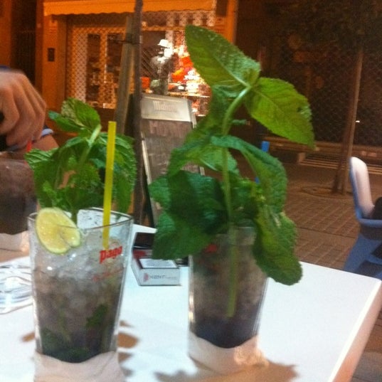 8/9/2012 tarihinde Svetlana S.ziyaretçi tarafından Restaurant Diagonal'de çekilen fotoğraf