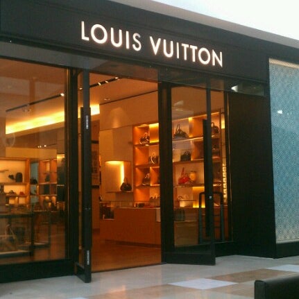 Louis Vuitton White Plains Westchester Store in White Plains, United States