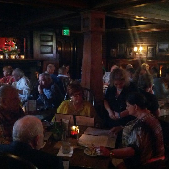 Photo taken at Muldoon&#39;s Irish Pub by Dudley T. on 6/18/2012