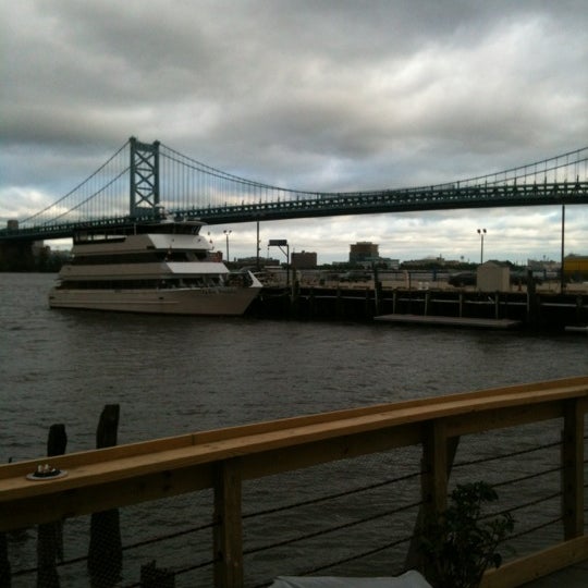 Photo taken at Cavanaugh&#39;s River Deck by Aaron K. on 5/20/2012