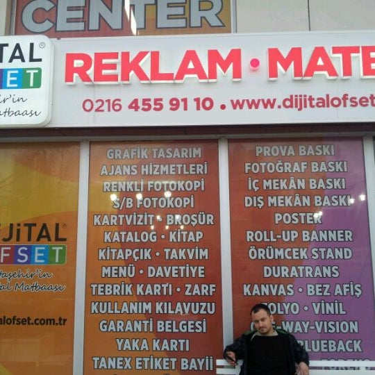 Das Foto wurde bei Dijital Ofset® Reklamcılık ve Matbaacılık von Sertac T. am 2/24/2012 aufgenommen