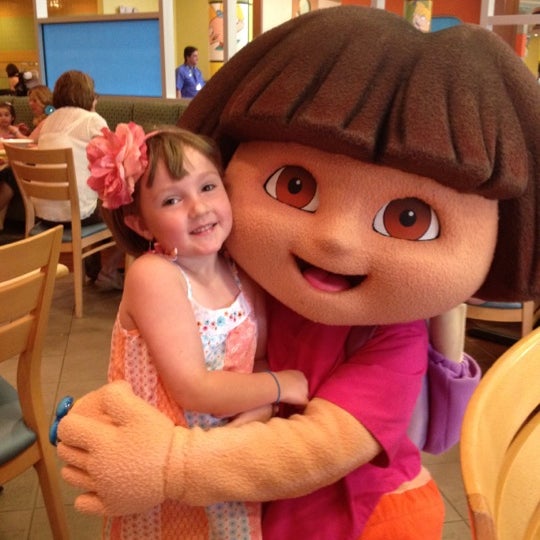 5/13/2012 tarihinde Wendy B.ziyaretçi tarafından Nickelodeon Suites Resort'de çekilen fotoğraf