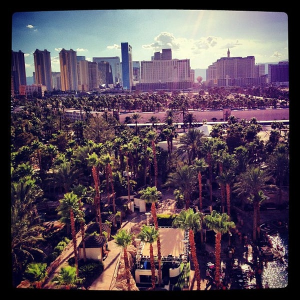 Photo taken at Casino Tower at Hard Rock Hotel &amp; Casino by Nick Z. on 7/6/2012