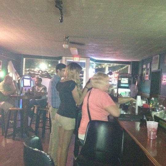 Foto tomada en McGrady&#39;s Bar  por Quentin N. el 8/28/2012