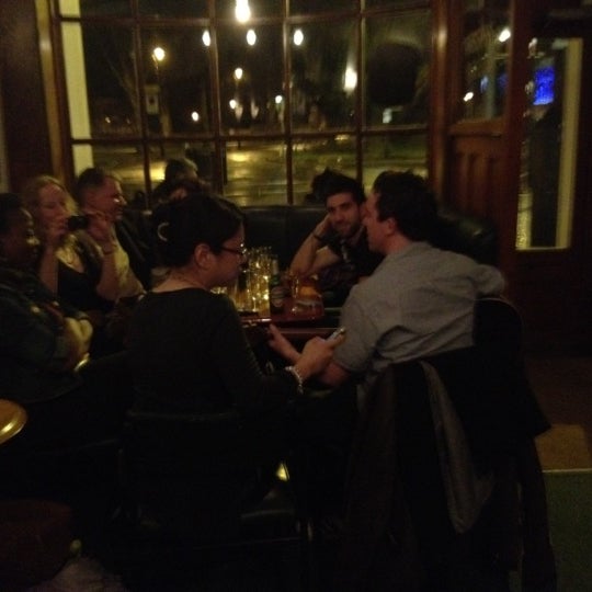 4/3/2012にJon B.がCrispins Wine Barで撮った写真