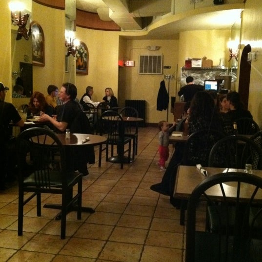 Снимок сделан в Luchita&#39;s Mexican Restaurant пользователем Erich S. 2/25/2012
