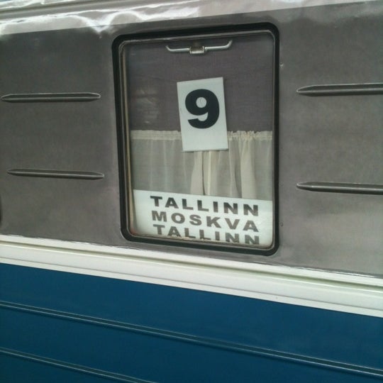Москва таллин. Таллинн электричка. Поезд москва таллинн. Фирменный поезд "эстония" таллинн - москва. Таллин — санкт-петербург поезд.