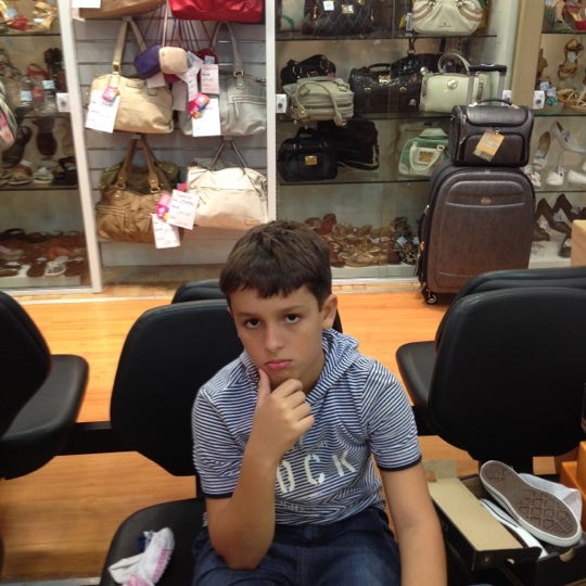 manchete calçados midway