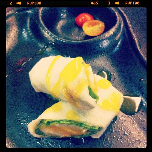 Foto diambil di Tao&#39;s Restaurant oleh YH T. pada 6/1/2012