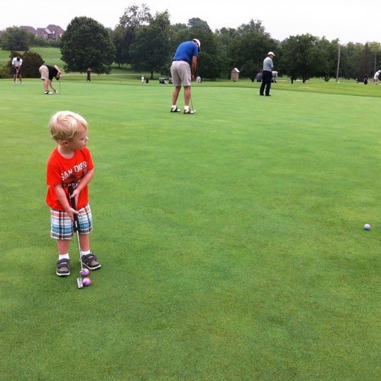 รูปภาพถ่ายที่ Hermitage Golf Course โดย Gavin R. เมื่อ 7/21/2012