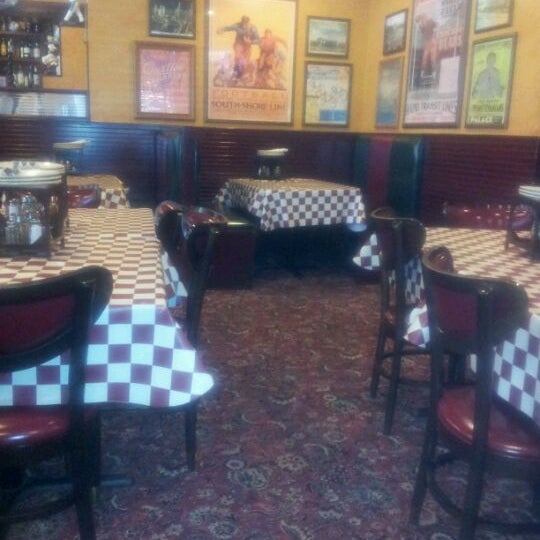 Photo taken at Giordano&#39;s by Linda G. on 5/16/2012