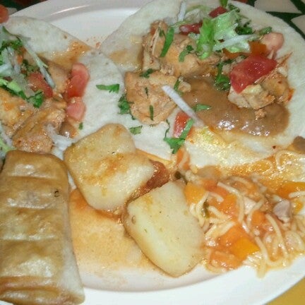 7/7/2012 tarihinde Sarita .ziyaretçi tarafından Jalisco&#39;s Mexican Restaurant'de çekilen fotoğraf