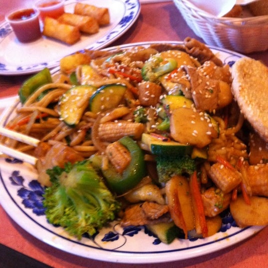 Photo taken at Stir Fresh Mongolian Grill by Brian on 8/4/2012