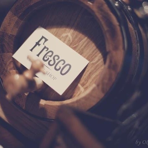 รูปภาพถ่ายที่ Fresco Cocktail Shop โดย Olga B. เมื่อ 5/10/2012