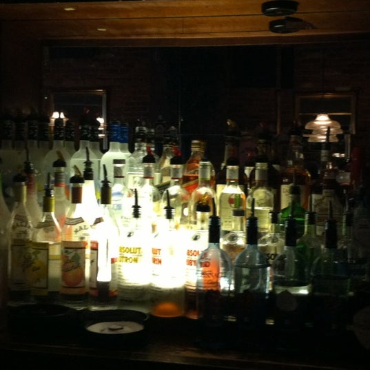 Photo taken at Isabella&#39;s Taverna &amp; Tapas Bar by Yolanda on 6/15/2012