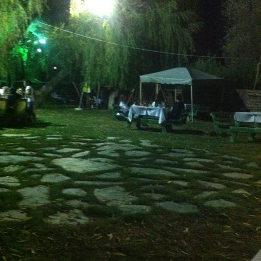 Das Foto wurde bei Büyülü Bahçe von NilgnKy am 8/4/2012 aufgenommen