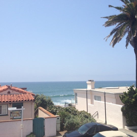 5/6/2012にJodinaがCarlsbad Inn Beach Resortで撮った写真