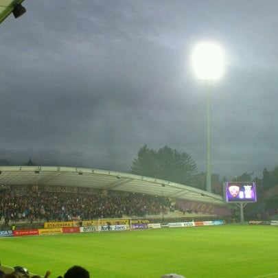 Снимок сделан в Stadion Ljudski Vrt пользователем Kaya 5/12/2012