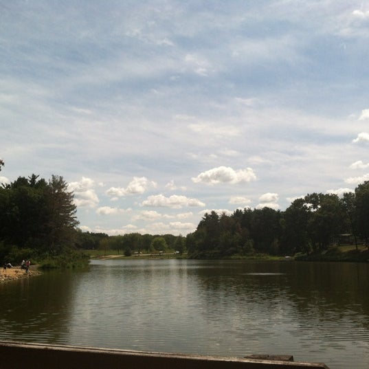 Photo taken at Woodhaven Lakes by ⓐⓡⓘ✌☠ ™. on 8/18/2012