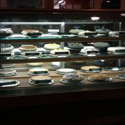 2/4/2012にCesar A.がShari&#39;s Cafe and Piesで撮った写真