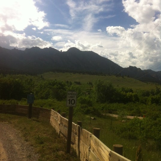 South Mesa Trailhead Trail in Boulder