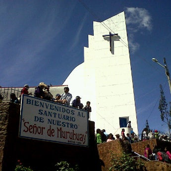 Foto tomada en Santuario del Señor de Muruhuay  por Brenda B. el 5/19/2012