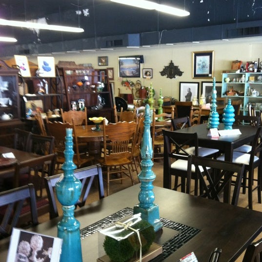 Photo taken at Bella&#39;s House Furniture Consignment by Rob D. on 5/1/2012