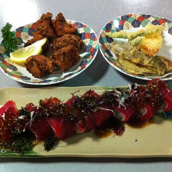 5/5/2012에 J N.님이 Gyotaku Japanese Restaurant - King Street에서 찍은 사진