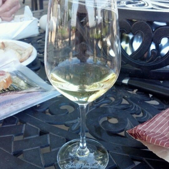 Photo taken at Sarah&#39;s Vineyard Wine Tasting and Wine Shop by Michelle A. on 5/20/2012