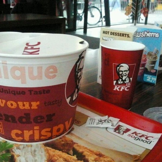 Photo taken at KFC by Evelyn S. on 4/15/2012