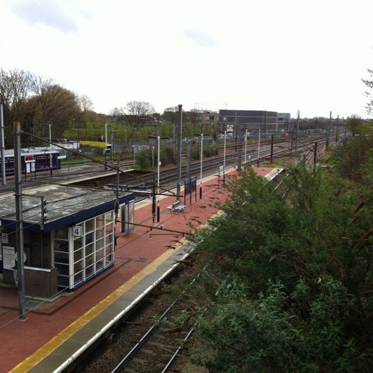 Alexandra Palace Railway Station (AAP) Bounds Green Wood Green