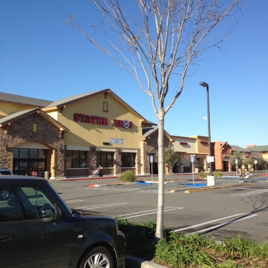 Stater Bros. Markets Lake Elsinore Hills District 29995 Canyon Hills Rd