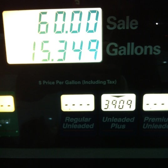 Photo taken at RaceTrac by Reggie M. on 3/17/2012