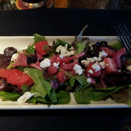 Photo taken at BJ&#39;s Restaurant &amp; Brewhouse by Lorie B. on 5/6/2012