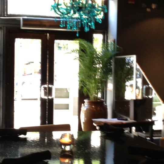 Das Foto wurde bei Lima Restaurant &amp; Lounge von nicky w. am 8/29/2012 aufgenommen