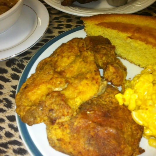 6/24/2012 tarihinde Charlie F.ziyaretçi tarafından Big Mama&#39;s Kitchen'de çekilen fotoğraf