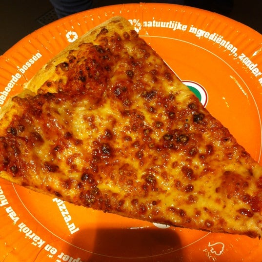Photo prise au New York Pizza par Remco v. le6/29/2012