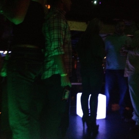 3/11/2012 tarihinde Joshua L.ziyaretçi tarafından NV Nightclub'de çekilen fotoğraf