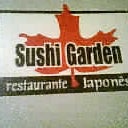 Photo taken at Sushi Garden by Andressa Rubia F. on 7/24/2012