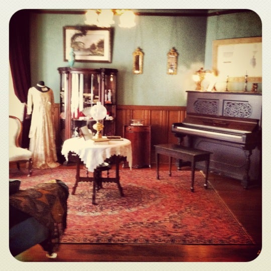 Photo taken at Roedde House Museum by Jennine P. on 5/19/2012
