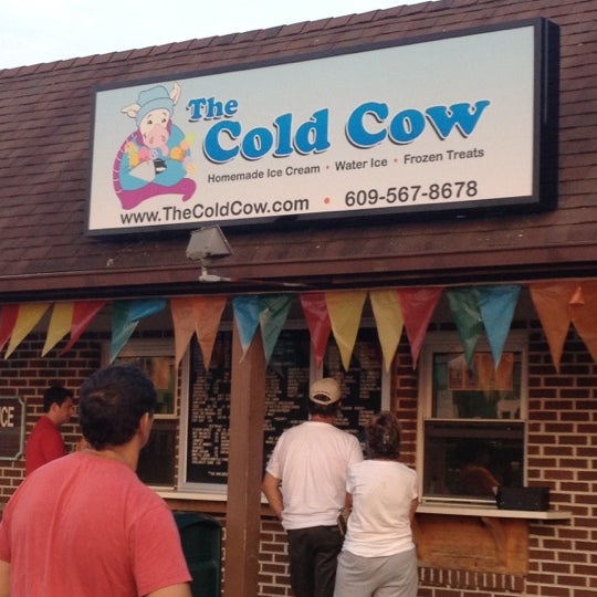 7/7/2012 tarihinde Leeann G.ziyaretçi tarafından Cold Cow'de çekilen fotoğraf