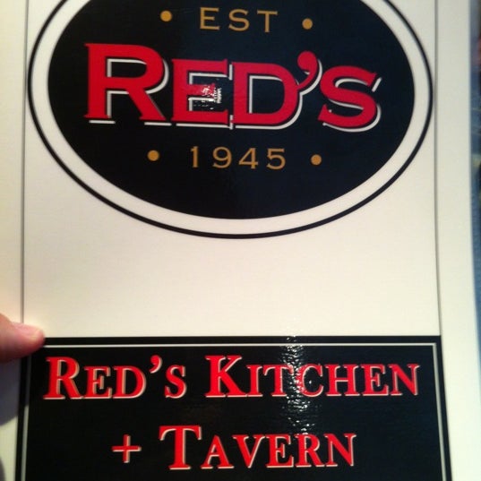 Photo taken at Red&#39;s Kitchen &amp; Tavern by Alex H. on 7/16/2012