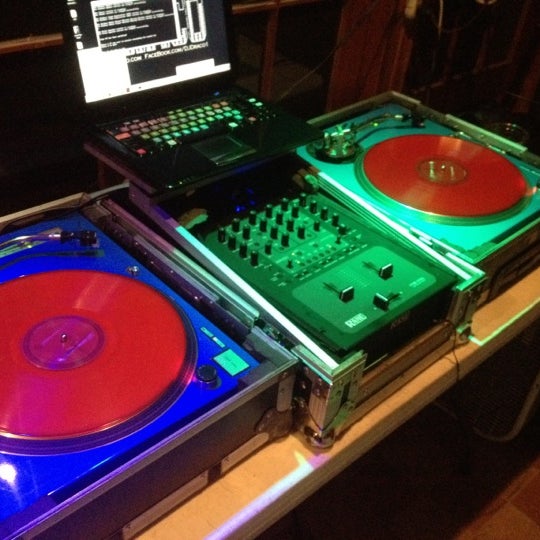 Photo taken at O&#39;Briens Steakhouse by DJ Draco on 3/10/2012