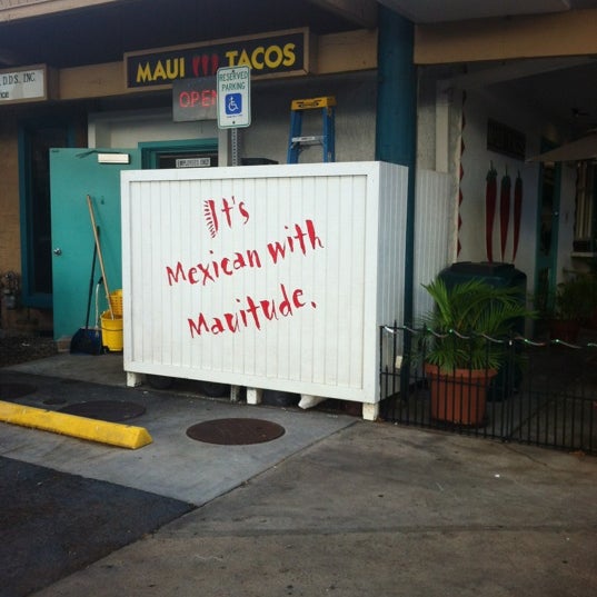 Das Foto wurde bei Maui Tacos von Allan A. am 6/29/2012 aufgenommen