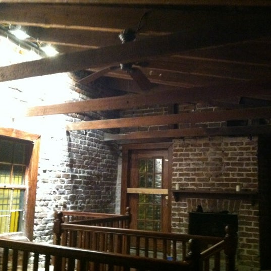 Снимок сделан в Sorrel Weed House - Haunted Ghost Tours in Savannah пользователем Justin C. 4/2/2012