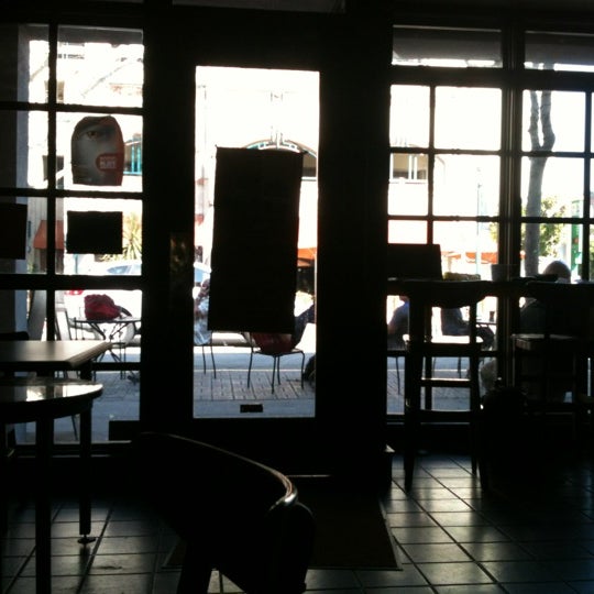 3/9/2012에 Bianca H.님이 Peet&#39;s Coffee &amp; Tea에서 찍은 사진