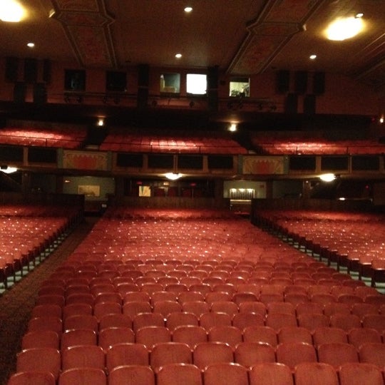 รูปภาพถ่ายที่ Flynn Center for the Performing Arts โดย Stacy R. เมื่อ 5/24/2012