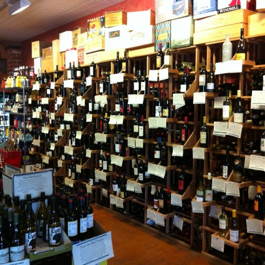 Photo taken at Tuscan Market &amp; Wine Shop by Jay B. on 7/24/2012