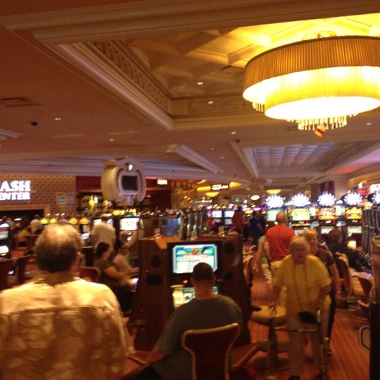 6/14/2012 tarihinde Lance O.ziyaretçi tarafından River City Casino'de çekilen fotoğraf